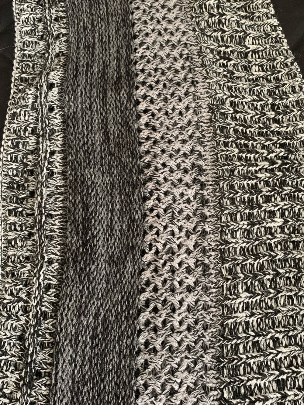 Women’s Black & Gray Knit Scarf